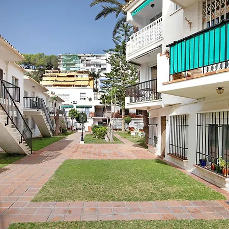 Piso En Carihuela トレモリノス